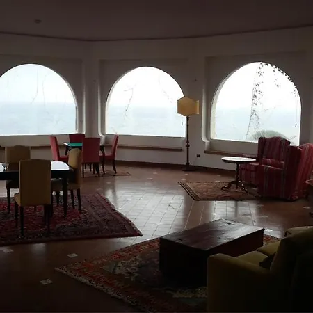 Casa Sul Mare Bed and Breakfast