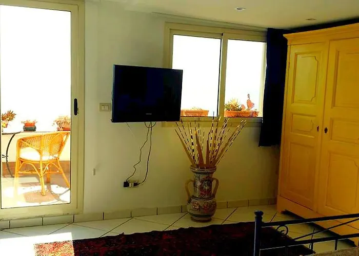 Bed and Breakfast Casa Sul Mare 3*