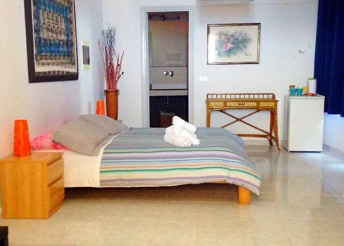 Casa Sul Mare Bed and Breakfast Κατάνια