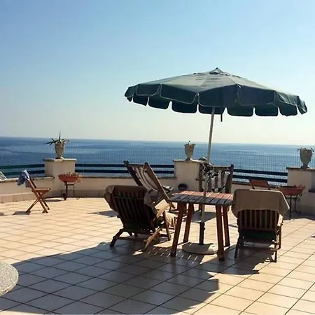 Casa Sul Mare לינה וארוחת בוקר 3*